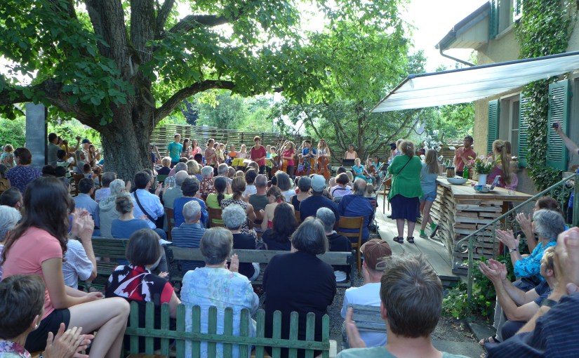 Hochbetrieb auf der&nbsp;Geigenbühne